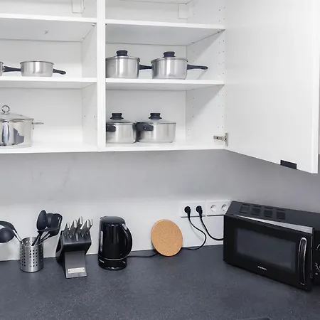 Alfa Doppelzimmer Teekueche Porsche Bosch L Gemeinschaftsbad Wifi Smarttv L Double With Kitchenette And Shared Bathroom Lägenhet *