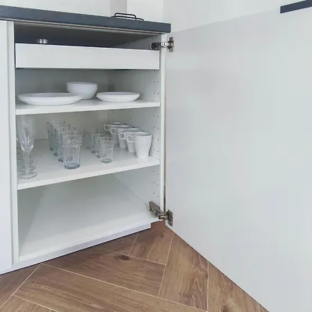Alfa Doppelzimmer Teekueche Porsche Bosch L Gemeinschaftsbad Wifi Smarttv L Double With Kitchenette And Shared Bathroom Appartamento *
